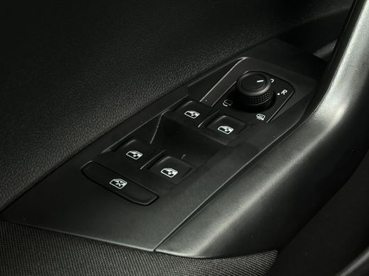 Volkswagen Polo Life Edition | 'App-Connect' smartphone integratie | Airconditioning automatisch (Climatronic), 2... ActivLease financial lease