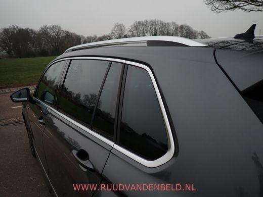 Volkswagen Tiguan 1.5 TSI ACT R-LINE CARPLAY / ACC / VIRTUAL-DISPLAY / KEYLESS ActivLease financial lease