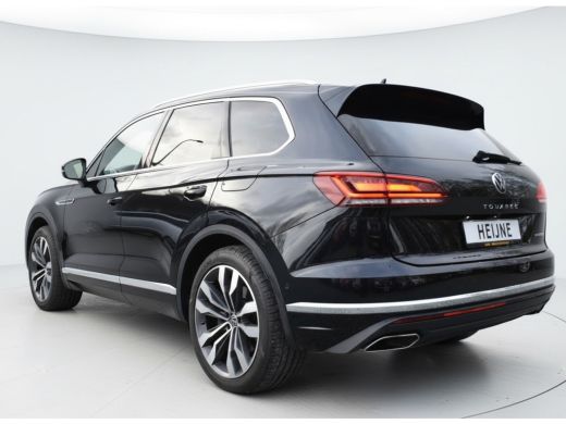 Volkswagen Touareg 3.0 TSi eHybrid ELEGANCE 4MOTION HEAD-UP/LUCHTVERING/PANORAMADAK ActivLease financial lease