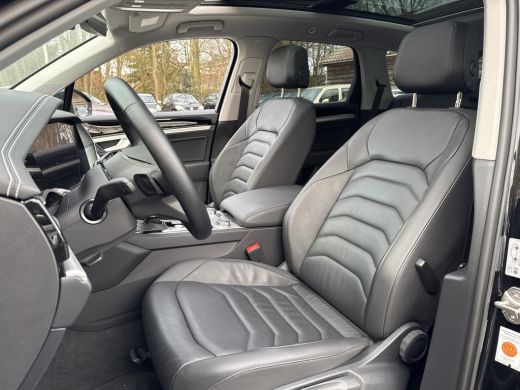 Volkswagen Touareg 3.0 TSi eHybrid ELEGANCE 4MOTION HEAD-UP/LUCHTVERING/PANORAMADAK ActivLease financial lease