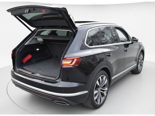 Volkswagen Touareg 3.0 TSi eHybrid ELEGANCE 4MOTION HEAD-UP/LUCHTVERING/PANORAMADAK ActivLease financial lease