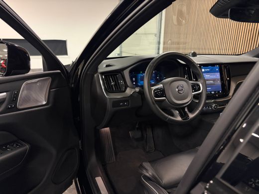 Volvo  XC60 T8 AWD Recharge Ultra Black Edition | Bowers & Wilkins | Luchtvering | Trekhaak | 360&deg; Camera | 4... ActivLease financial lease
