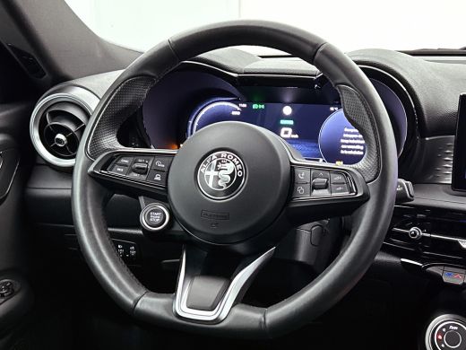 Alfa Romeo Tonale 1.5T 131PK Automaat Sprint / Pdc.V+A / Stoel+Stuur verwarming / Navigatie / Lmv / Adaptive Cruise... ActivLease financial lease