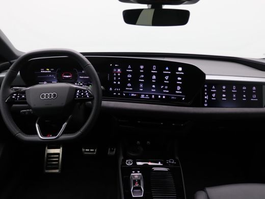 Audi A6 Avant e-tron Avant e-tron S edition quattro 100 kWh 428PK Aut. SOH 100%, Trekhaak, Memorystoel, 20" LM Velgen,... ActivLease financial lease