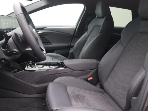 Audi A6 Avant e-tron Avant e-tron S edition quattro 100 kWh 428PK Aut. SOH 100%, Trekhaak, Memorystoel, 20" LM Velgen,... ActivLease financial lease