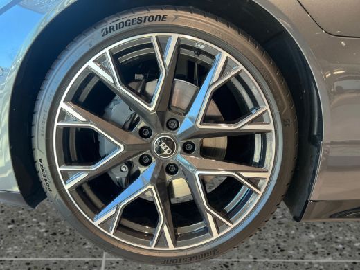 Audi e-tron GT Adaptieve cruise assist | Bang & Olufsen premium 3D | Optiekpakket zwart plus | Ambient light ActivLease financial lease