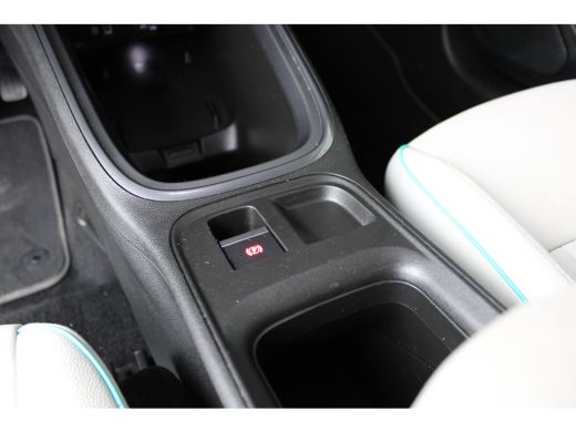 Fiat 600 1.2 Hybrid La Prima Lederen bekleding | Stoelverwarming | Camera | Navigatie | Adaptieve cruise c... ActivLease financial lease