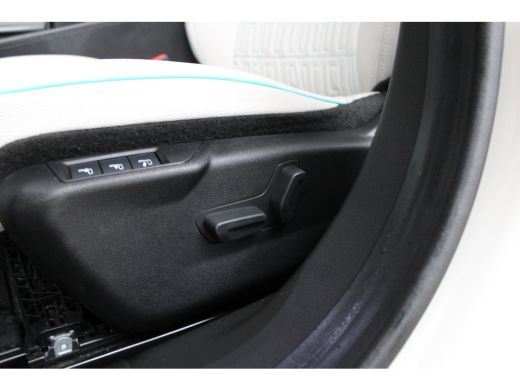 Fiat 600 1.2 Hybrid La Prima Lederen bekleding | Stoelverwarming | Camera | Navigatie | Adaptieve cruise c... ActivLease financial lease