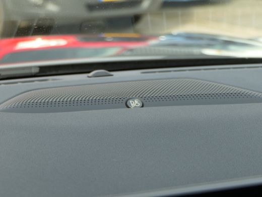 Ford Kuga 2.5 PHEV ST-Line X | Black Pack | Panoramadak | Trekhaak | B&O | Winterpack | AGR Stoelen | Matri... ActivLease financial lease