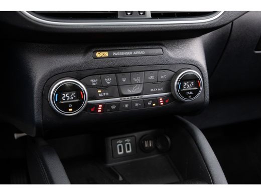 Ford Kuga 2.5 PHEV Titanium | 100% dealer o.h. | Panoramadak | Adaptieve cruise | Trekhaak | Dodehoek detec... ActivLease financial lease