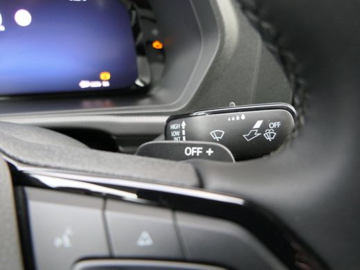 Ford Transit Connect 1.5 EcoBoost PHEV L2 Trend | FL 0,99%  | Comfort Winter Pack | All-Seasonbanden | Trekhaak | CarP... ActivLease financial lease