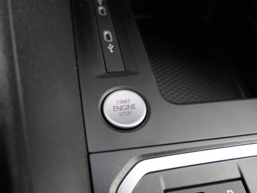 Ford Transit Connect 1.5 EcoBoost PHEV L2 Trend | FL 0,99%  | Comfort Winter Pack | All-Seasonbanden | Trekhaak | CarP... ActivLease financial lease