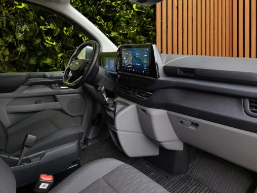 Ford Transit Custom 320 2.0 TDCI L2H1 Limited | Trekhaak | Camera | Stoelverwarming | Keyless ActivLease financial lease