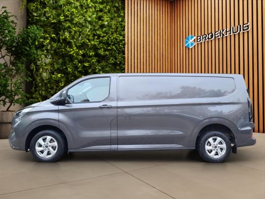 Ford Transit Custom 320 2.0 TDCI L2H1 Limited | Trekhaak | Camera | Stoelverwarming | Keyless ActivLease financial lease