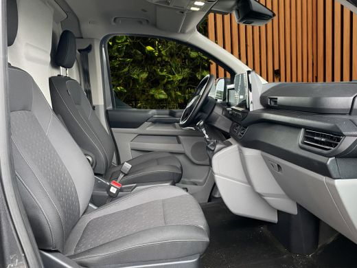 Ford Transit Custom 320 2.0 TDCI L2H1 Limited | Trekhaak | Camera | Stoelverwarming | Keyless ActivLease financial lease