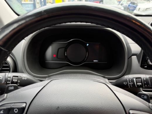 Hyundai Kona EV Premium 64 kWh | Leder | Stoel en stuur verwarming | Stoel ventilatie | | Achteruitrijcamera |... ActivLease financial lease
