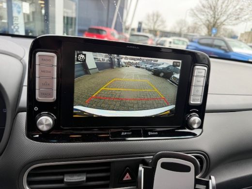 Hyundai Kona EV Premium 64 kWh | Leder | Stoel en stuur verwarming | Stoel ventilatie | | Achteruitrijcamera |... ActivLease financial lease
