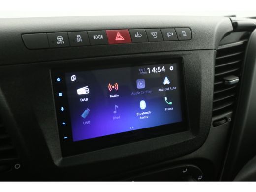 Iveco Daily 35S18H 3.0 410 | 180PK | Bakwagen | Zijdeur | Laadklep | Laadbak | Airco | 3 Zits | Carplay ActivLease financial lease