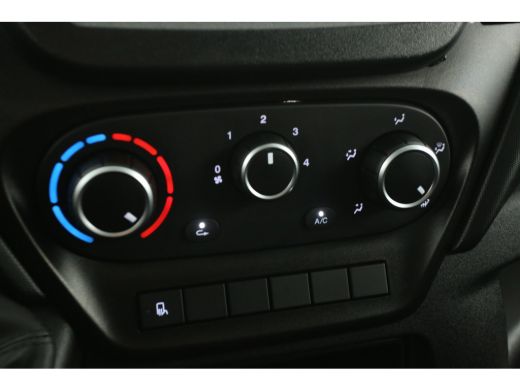 Iveco Daily 35S18H 3.0 410 | 180PK | Bakwagen | Zijdeur | Laadklep | Laadbak | Airco | 3 Zits | Carplay ActivLease financial lease