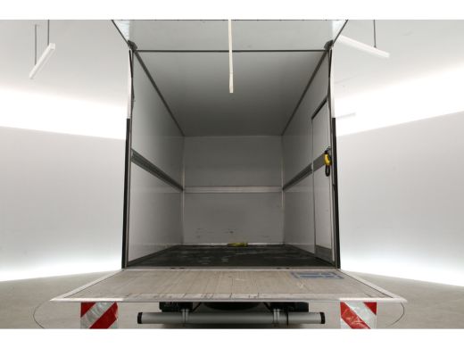 Iveco Daily 35S18H 3.0 410 | 180PK | Bakwagen | Zijdeur | Laadklep | Laadbak | Airco | 3 Zits | Carplay ActivLease financial lease