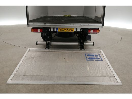 Iveco Daily 35S18H 3.0 410 | 180PK | Bakwagen | Zijdeur | Laadklep | Laadbak | Airco | 3 Zits | Carplay ActivLease financial lease