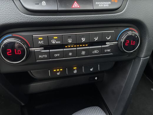 Kia Ceed Sportswagon 1.0 T-GDi MHEV Design Edition | Automaat | CarPlay | Camera ActivLease financial lease