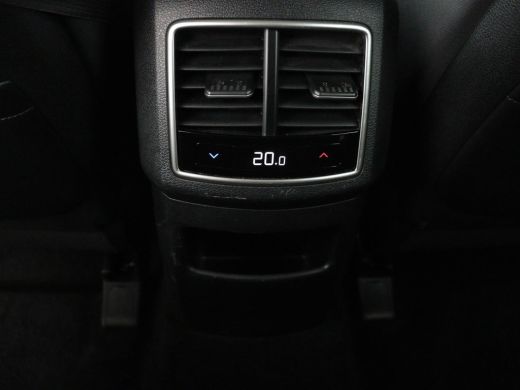 Kia Sportage 1.6 T-GDi Hybrid DynamicLine | Trekhaak | Adaptive cruise | Camera | Carplay | Navigatie | Digita... ActivLease financial lease