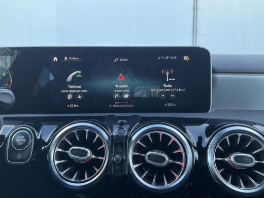 Mercedes-Benz A-Klasse 180 Aut7 Solution AMG Carplay Navi/Cam Stoelverw. Business ActivLease financial lease