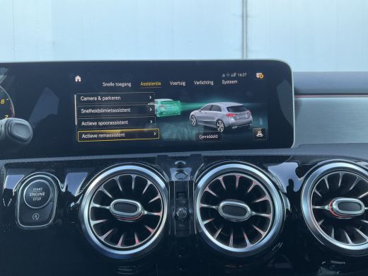 Mercedes-Benz A-Klasse 180 Aut7 Solution AMG Carplay Navi/Cam Stoelverw. Business ActivLease financial lease