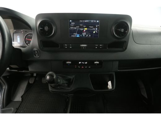 Mercedes-Benz Sprinter 317 CDI 170PK L2H2 | Airco | Camera | Cruise | Carplay | Stoelverw. | Navi ActivLease financial lease