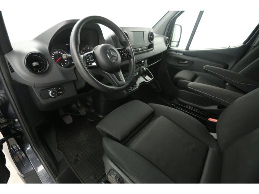Mercedes-Benz Sprinter 317 CDI 170PK L2H2 | Airco | Camera | Cruise | Carplay | Stoelverw. | Navi ActivLease financial lease