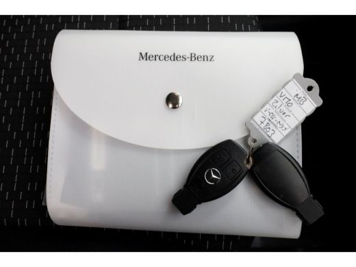 Mercedes-Benz Vito 114 CDI 136pk Compact 9G Automaat 2x Schuifdeur/LED/Camera/Inrichting 11-2022 ActivLease financial lease