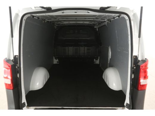 Mercedes-Benz Vito 114 CDI Lang | Aut. | Airco | Cruise | 3 Zits | Camera | Navi | Stoelverw. ActivLease financial lease