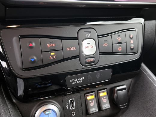 Nissan Leaf Electric+ 160kW / 62kWh SOH 94% / Pdc.+Camera /Navigatie / Airco-ecc./ Stoelverwarming / Apk 09-2026 ActivLease financial lease