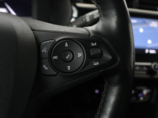 Opel Corsa-e Elegance 50 kWh | SOH 90% | 3 Fase | Stoelverwarming | Camera | Matrix LED | Carplay | Keyless | ... ActivLease financial lease