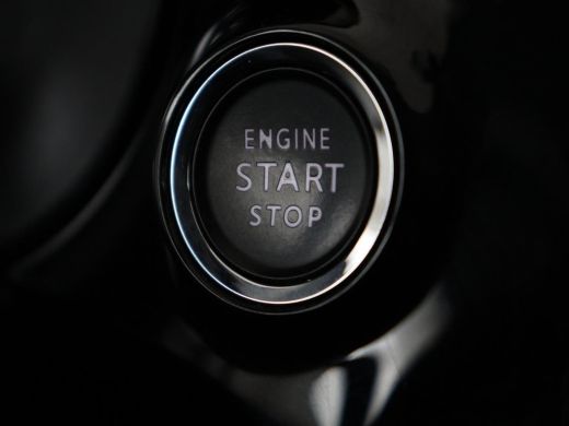 Opel Corsa-e Elegance 50 kWh | SOH 90% | 3 Fase | Stoelverwarming | Camera | Matrix LED | Carplay | Keyless | ... ActivLease financial lease