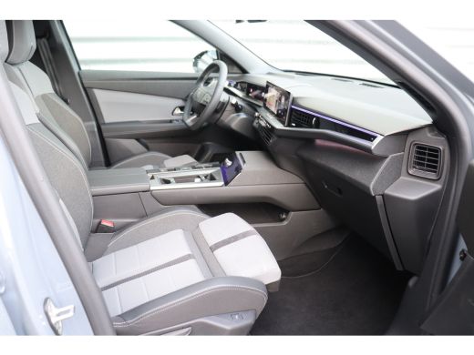 Opel Grandland 1.2 TURBO HYBRID 145PK GS AUTOMAAT / NAVI / CLIMA / LED / PDC / 19" LMV / AGR / HUD / 360 CAMERA ... ActivLease financial lease