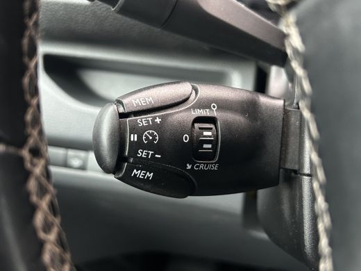 Opel Vivaro 2.0 CDTI 123 PK INOVATION / 1e EIG. / L3H1 / TREKHAAK / IMPERIAAL / INRICHTING / AIRCO / CRUISE /... ActivLease financial lease