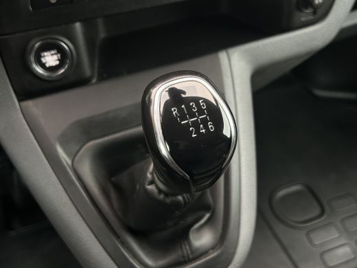 Opel Vivaro 2.0 CDTI 123 PK INOVATION / 1e EIG. / L3H1 / TREKHAAK / IMPERIAAL / INRICHTING / AIRCO / CRUISE /... ActivLease financial lease