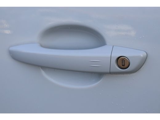 Opel Vivaro 2.0D 180PK L3H1 RE-VOLVE AUTOMAAT / NAVI / LEDER / FULL-LED / 17" LMV / CAMERA / KEYLESS / IRMSCH... ActivLease financial lease