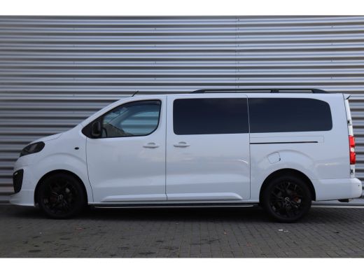 Opel Vivaro 2.0D 180PK L3H1 RE-VOLVE AUTOMAAT / NAVI / LEDER / FULL-LED / 17" LMV / CAMERA / KEYLESS / IRMSCH... ActivLease financial lease