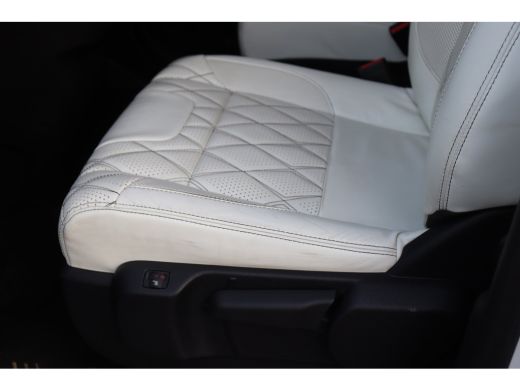 Opel Vivaro 2.0D 180PK L3H1 RE-VOLVE AUTOMAAT / NAVI / LEDER / FULL-LED / 17" LMV / CAMERA / KEYLESS / IRMSCH... ActivLease financial lease