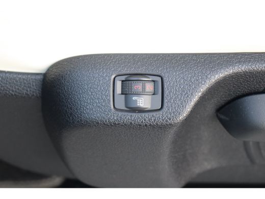 Opel Vivaro 2.0D 180PK L3H1 RE-VOLVE AUTOMAAT / NAVI / LEDER / FULL-LED / 17" LMV / CAMERA / KEYLESS / IRMSCH... ActivLease financial lease