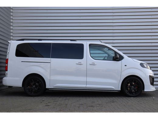 Opel Vivaro 2.0D 180PK L3H1 RE-VOLVE AUTOMAAT / NAVI / LEDER / FULL-LED / 17" LMV / CAMERA / KEYLESS / IRMSCH... ActivLease financial lease