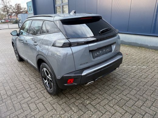Peugeot 2008 1.2 Hybrid 136 Allure | Camera | Ad. Cruise control | Verw. voorstoel | PDC V+A | LMV 17"| LED ko... ActivLease financial lease