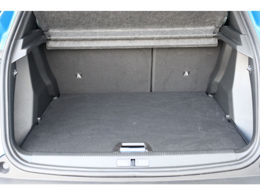 Peugeot 2008 1.2 HYBRID 136PK GT PACK AUTOMAAT / NAVI / LEDER / CLIMA / LED / PDC / 17" LMV / KEYLESS / CAMERA... ActivLease financial lease