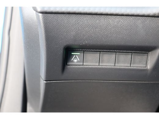 Peugeot 2008 1.2 HYBRID 136PK GT PACK AUTOMAAT / NAVI / LEDER / CLIMA / LED / PDC / 17" LMV / KEYLESS / CAMERA... ActivLease financial lease