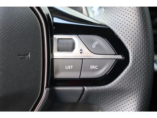 Peugeot 2008 1.2 HYBRID 136PK GT PACK AUTOMAAT / NAVI / LEDER / CLIMA / LED / PDC / 17" LMV / KEYLESS / CAMERA... ActivLease financial lease