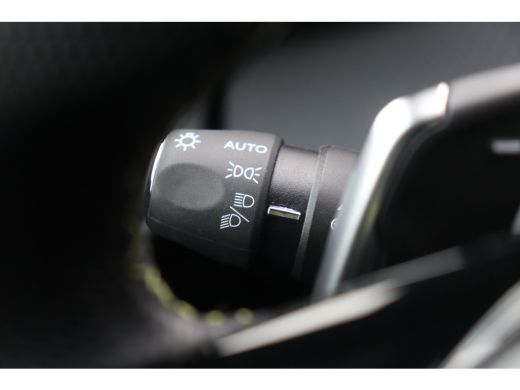 Peugeot 2008 1.2 PURETECH 130PK GT PACK AUTOMAAT / NAVI / LEDER / CLIMA / PDC / 17" LMV / CAMERA / PARELMOER /... ActivLease financial lease