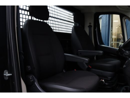 Peugeot Boxer 435 2.2 BlueHDi 165 L4H2 Zwaar Pro | Buitenspiegels elektrisch inklapbaar | Cruise control | DAB ... ActivLease financial lease